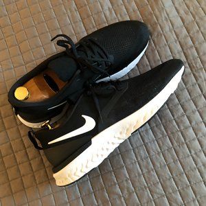 Nike Men's Odyssey React 2 Flyknit Size 11 EUC